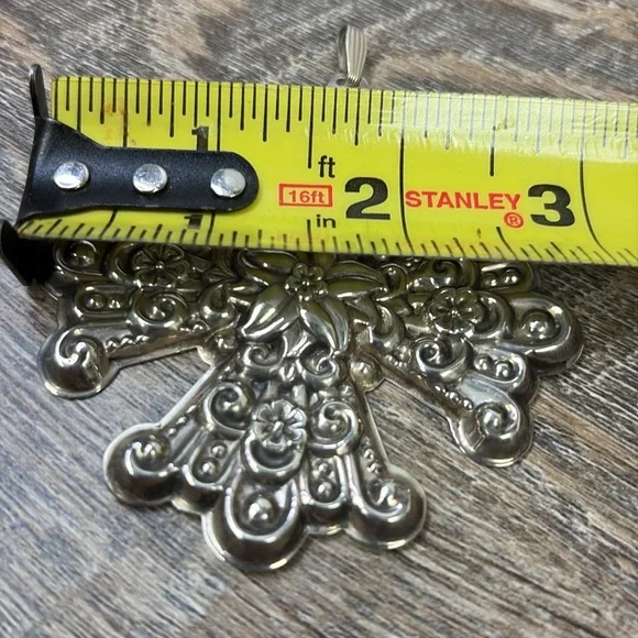 Vintage 1974 Reed & Barton Sterling Silver Christmas Cross - Picture 6 of 8